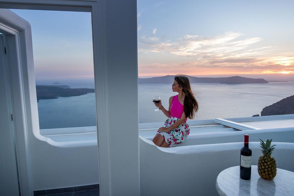 Remvi Suites ฟิรอสเตฟานี ห้อง รูปภาพ